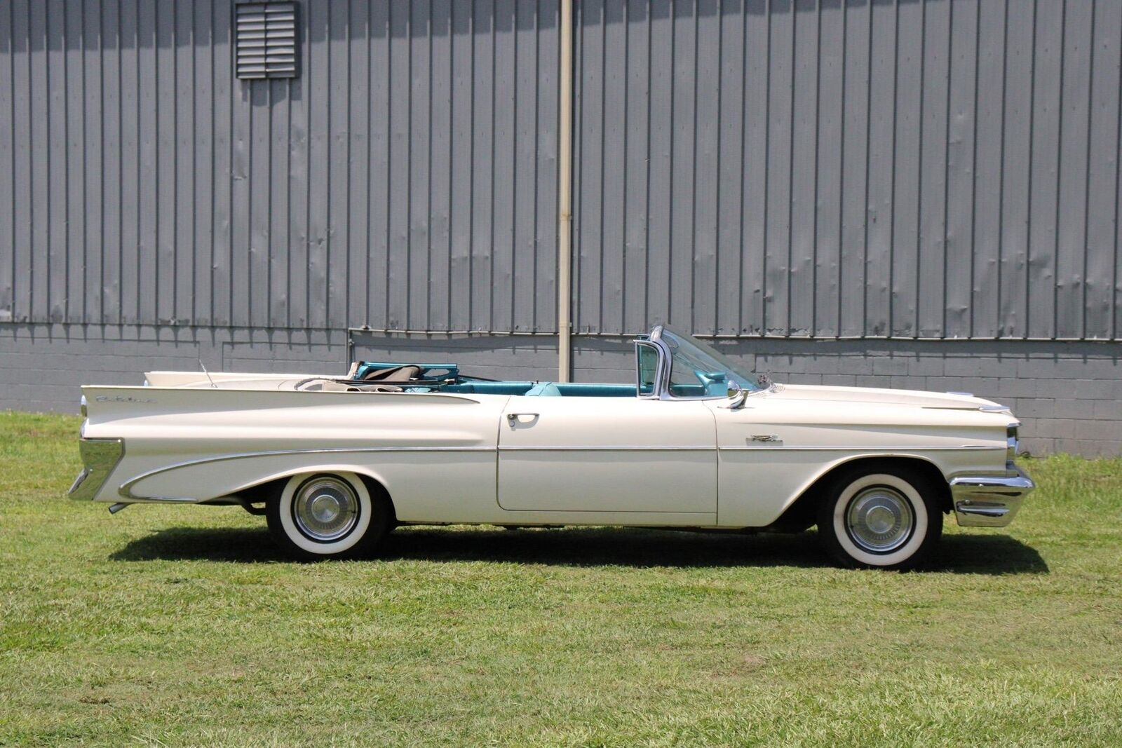 Pontiac-Catalina-1959-2-Door-6