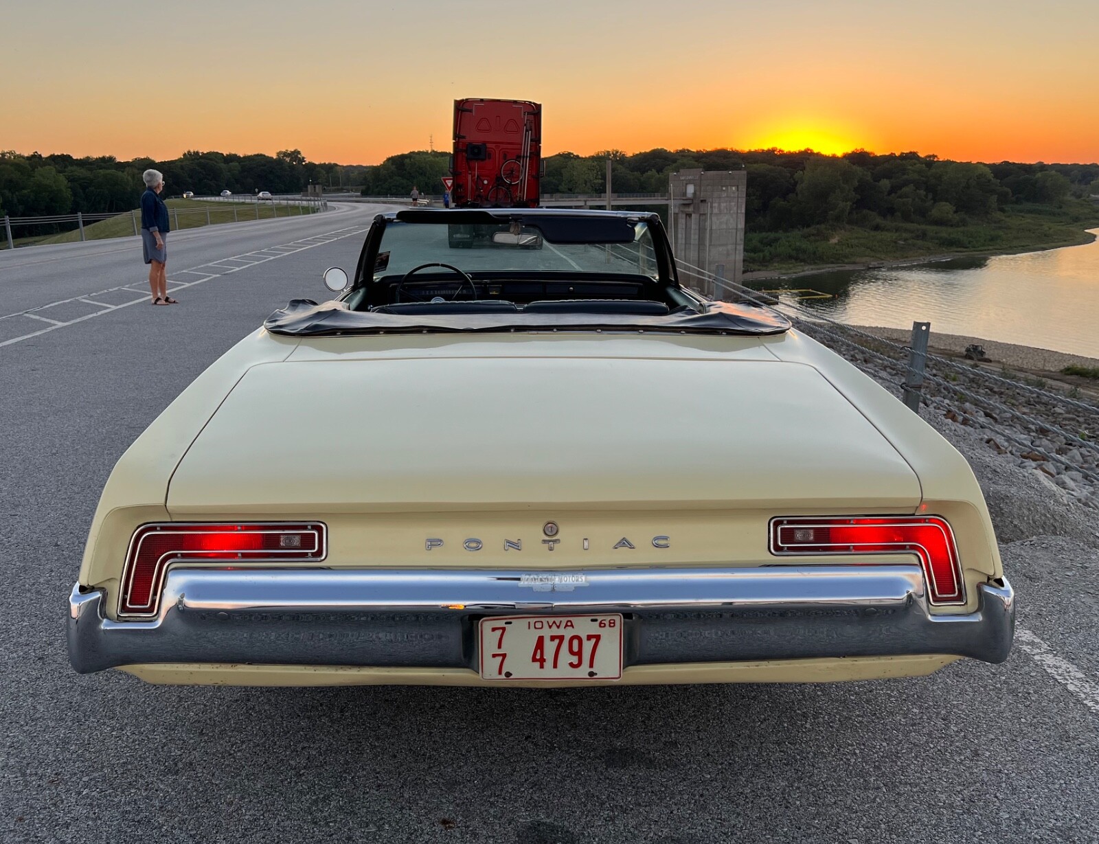 Pontiac-Catalina-1968-Convertible-2