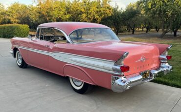 Pontiac-Chieftain-1957-Coupe-11