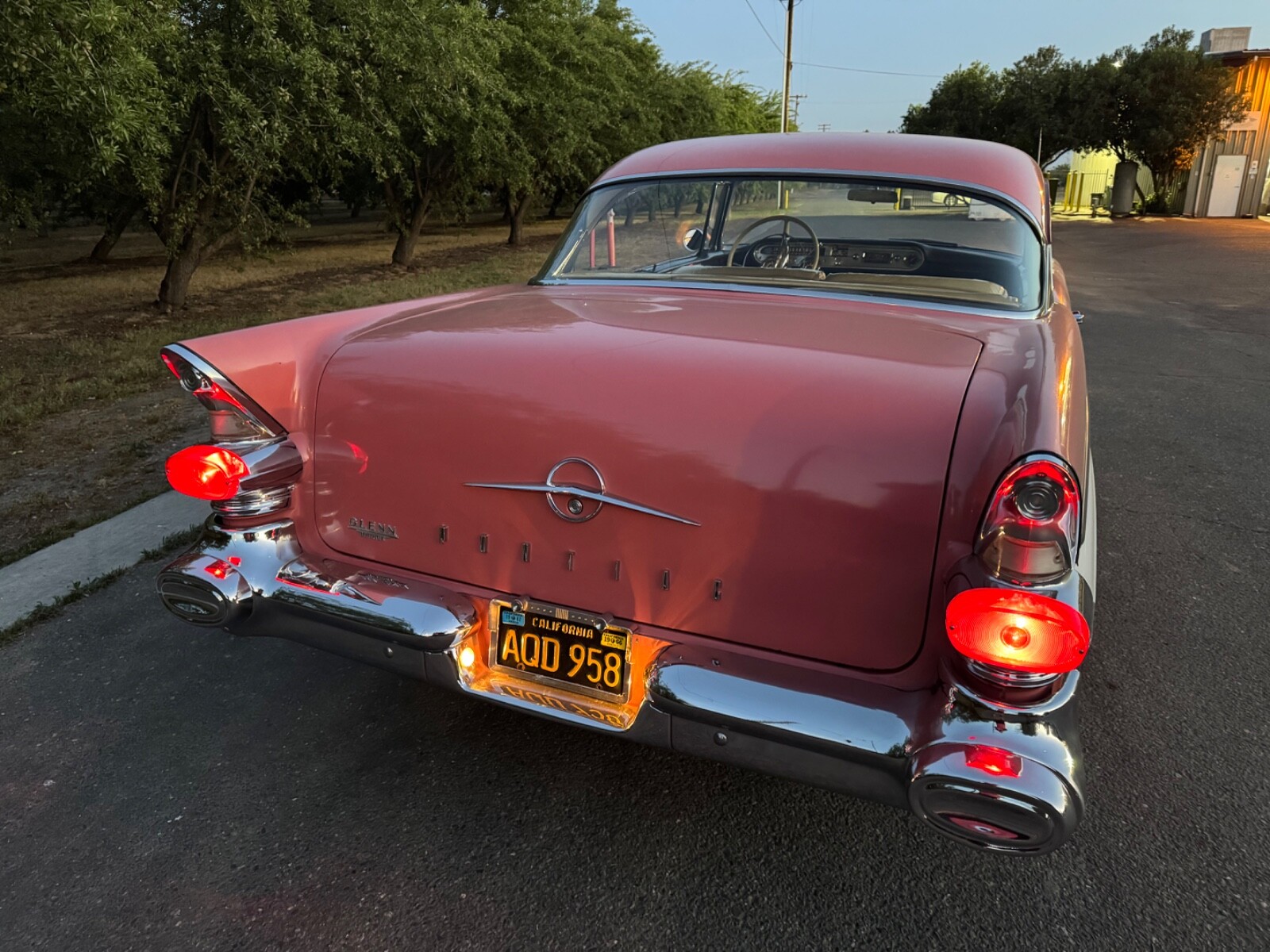 Pontiac-Chieftain-1957-Coupe-5