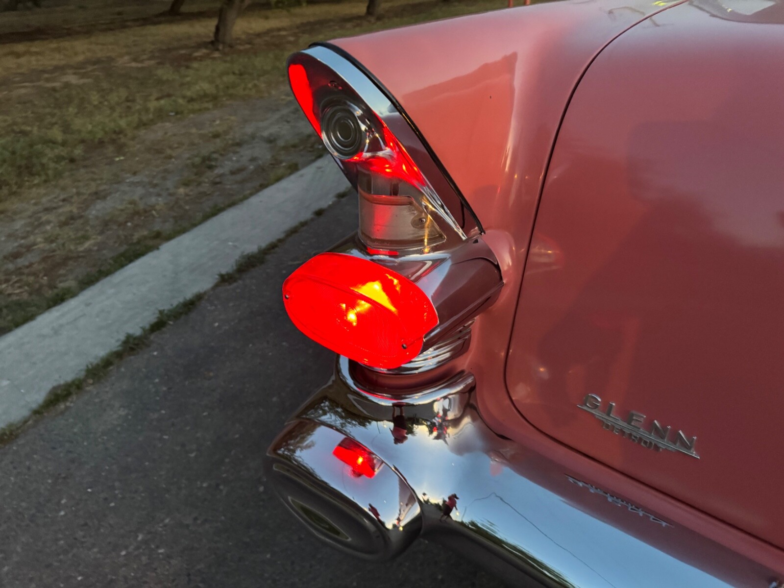 Pontiac-Chieftain-1957-Coupe-6