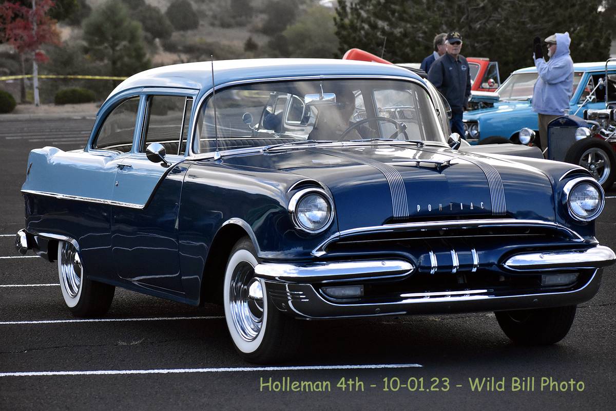 Pontiac-Chieftain-sedan-1955-blue-12