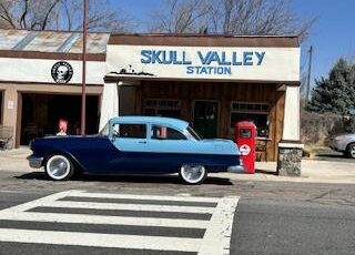 Pontiac-Chieftain-sedan-1955-blue-14