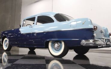 Pontiac-Chieftain-sedan-1955-blue-2