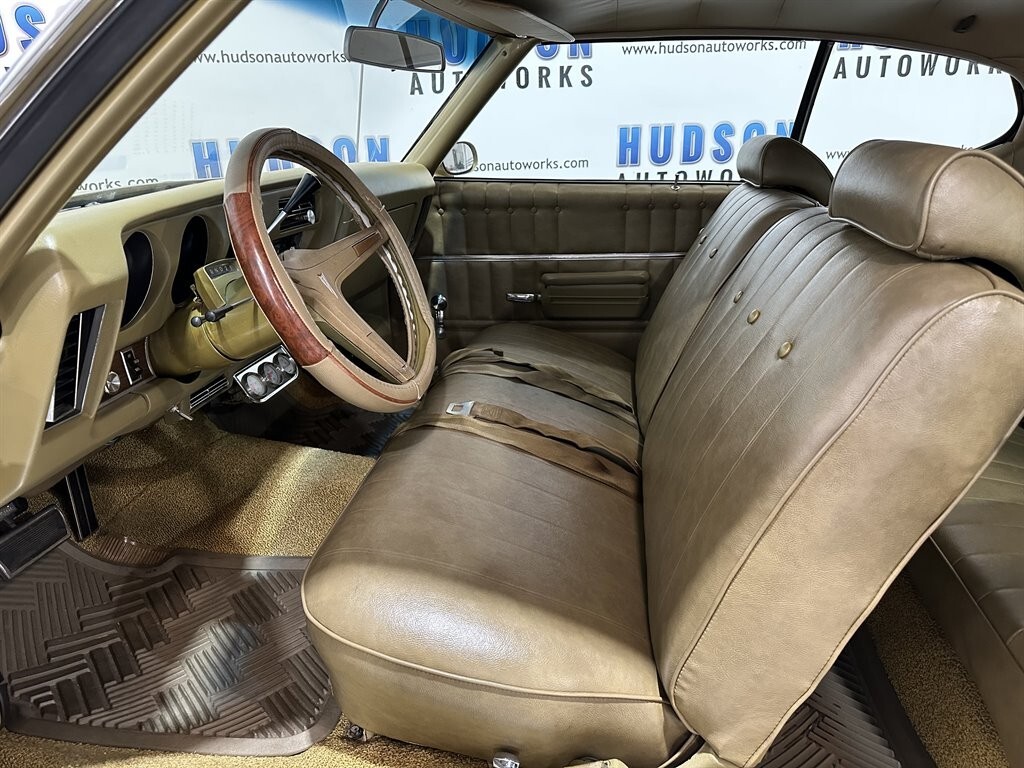 Pontiac-Custom-S-1969-Coupe-12