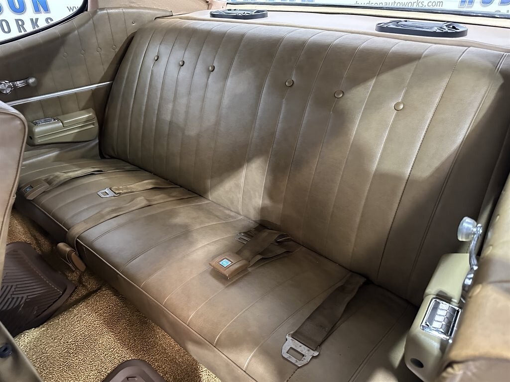 Pontiac-Custom-S-1969-Coupe-17
