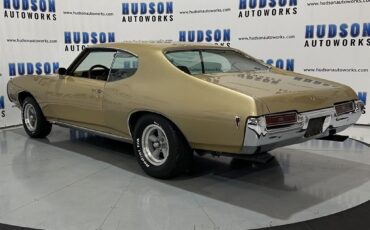 Pontiac-Custom-S-1969-Coupe-2