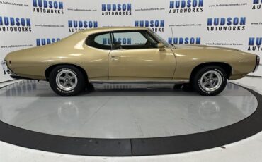 Pontiac-Custom-S-1969-Coupe-6