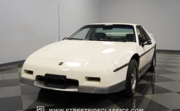Pontiac-Fiero-1985-Coupe-18