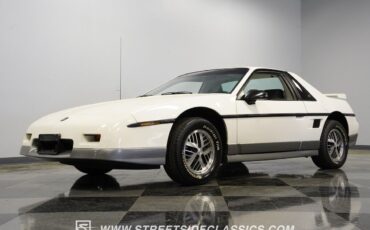 Pontiac-Fiero-1985-Coupe-21