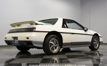 Pontiac-Fiero-1985-Coupe-27