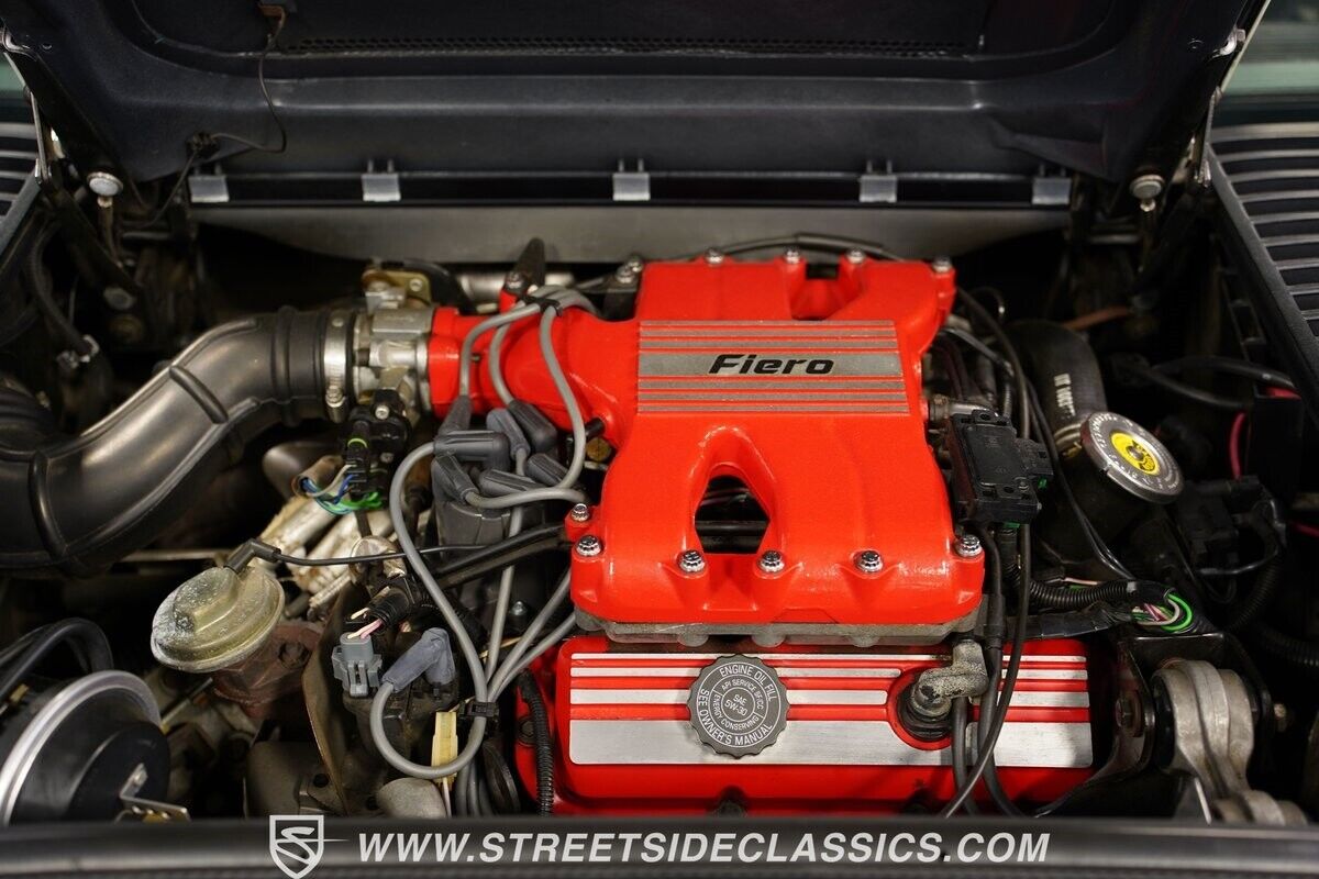 Pontiac-Fiero-1985-Coupe-34