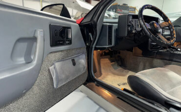 Pontiac-Fiero-1986-Coupe-18