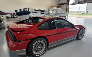 Pontiac-Fiero-1986-Coupe-4