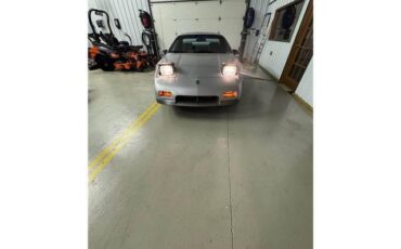 Pontiac-Fiero-1987-COUPE-2