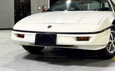 Pontiac-Fiero-1987-Coupe-2
