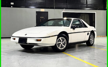 Pontiac-Fiero-1987-Coupe
