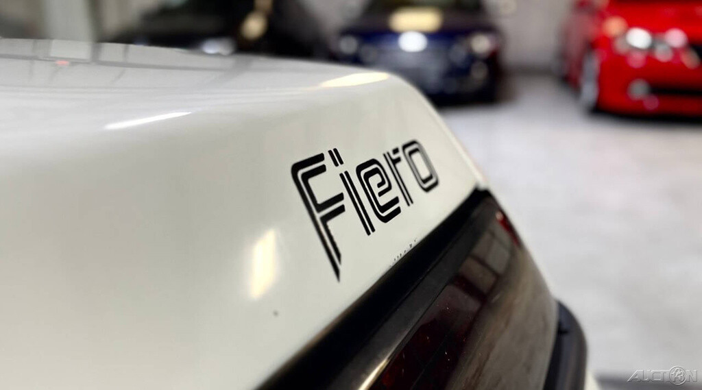 Pontiac-Fiero-1987-Coupe-7