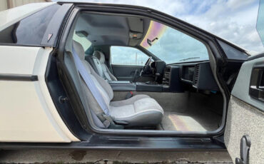 Pontiac-Fiero-1987-Coupe-9