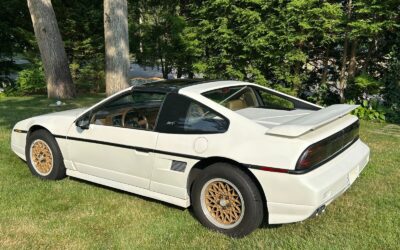 Pontiac Fiero 1988