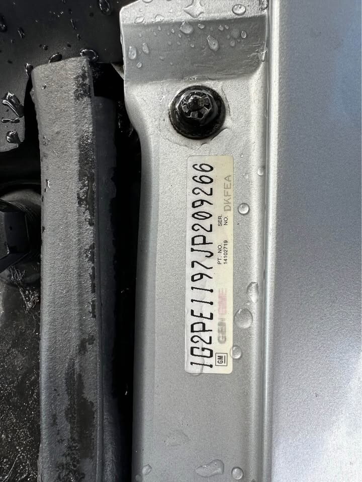 Pontiac-Fiero-1988-Coupe-17