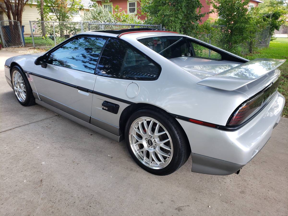 Pontiac-Fiero-gt-1987-grey-8