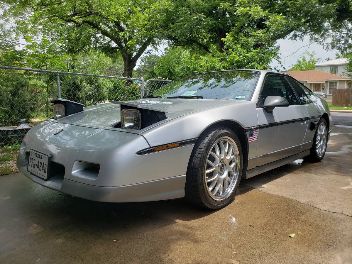 Pontiac Fiero gt  1987 grey