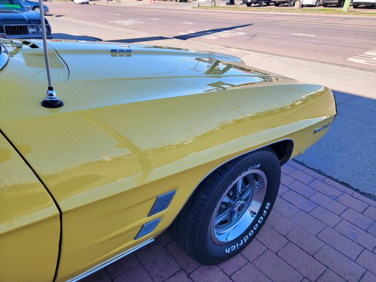Pontiac-Firebird-1969-13