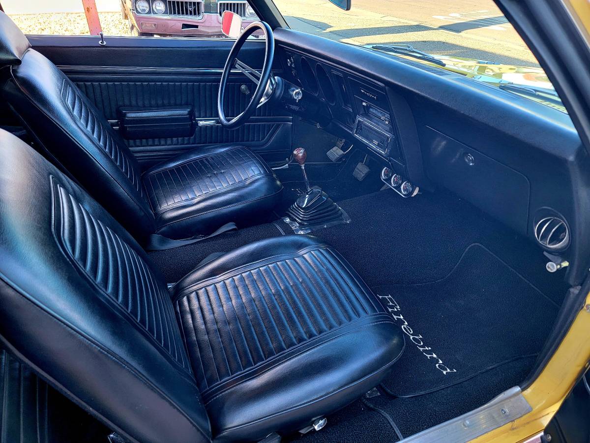 Pontiac-Firebird-1969-17