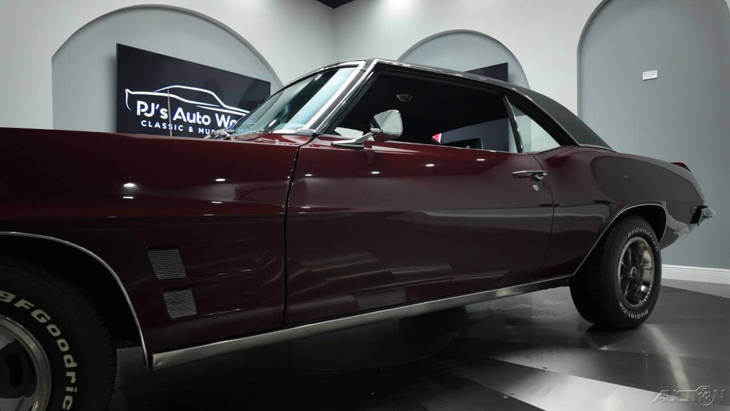 Pontiac-Firebird-1969-18