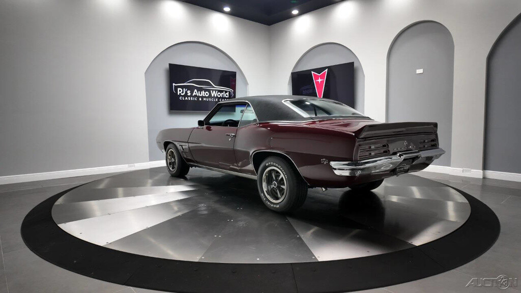 Pontiac-Firebird-1969-3