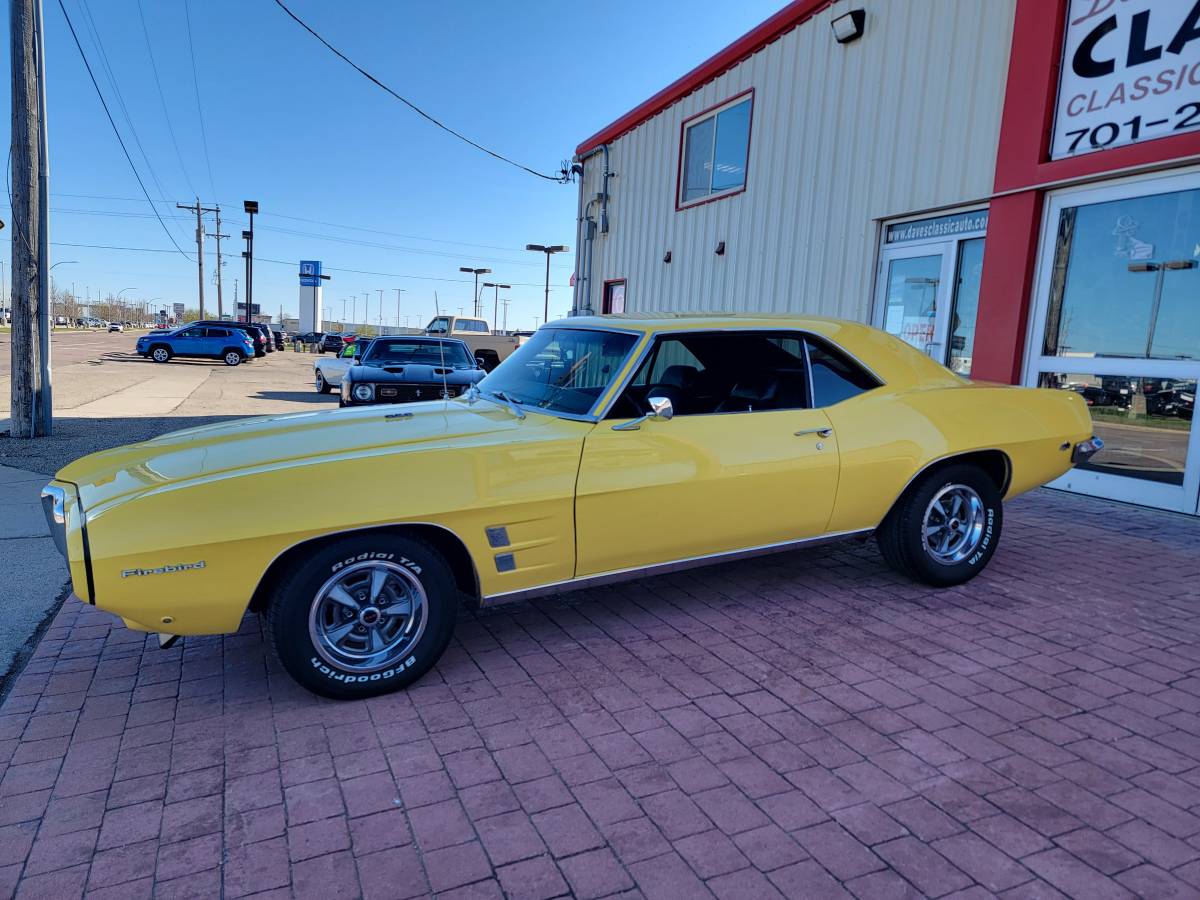 Pontiac-Firebird-1969-4