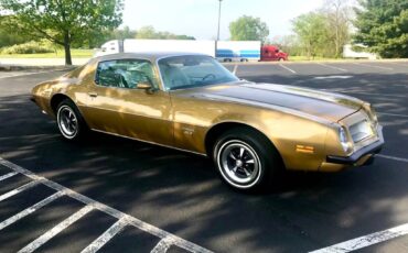 Pontiac-Firebird-1974-Coupe