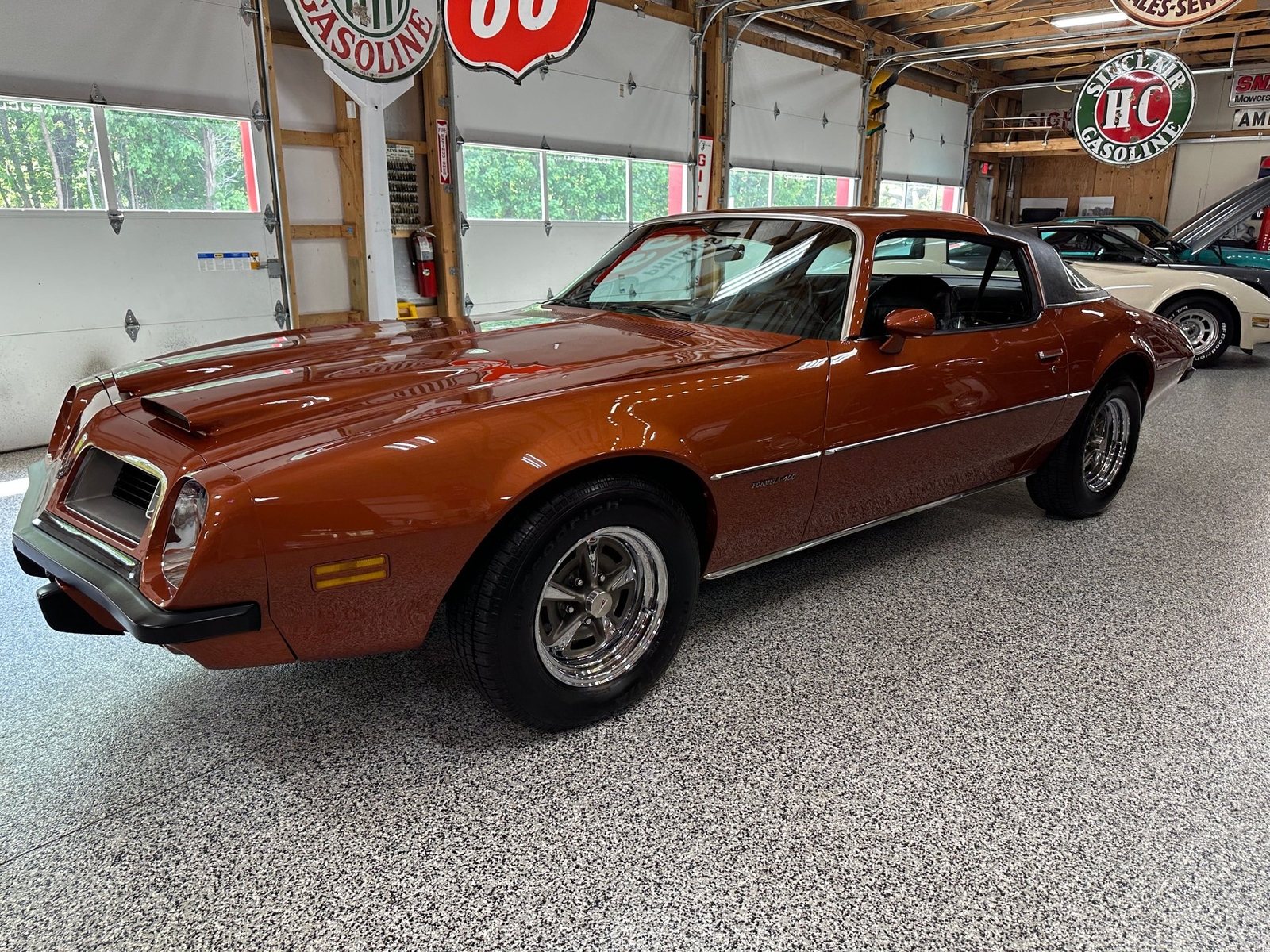 Pontiac-Firebird-1975-Coupe-2
