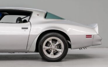 Pontiac-Firebird-1976-Coupe-19