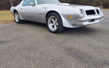Pontiac-Firebird-1976-Coupe-2