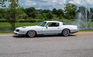 Pontiac-Firebird-1977-Coupe-16