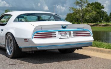 Pontiac-Firebird-1977-Coupe-21