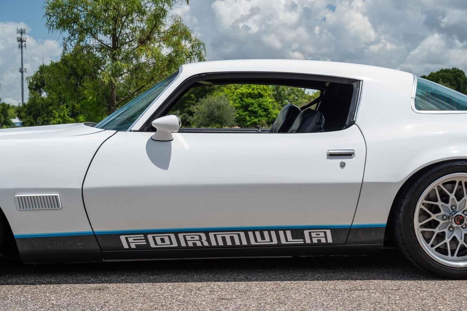 Pontiac-Firebird-1977-Coupe-23