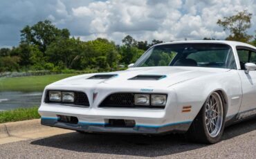 Pontiac-Firebird-1977-Coupe-26