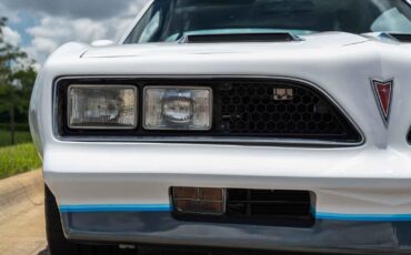Pontiac-Firebird-1977-Coupe-30