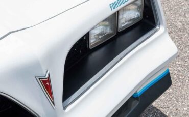 Pontiac-Firebird-1977-Coupe-32