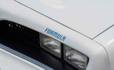 Pontiac-Firebird-1977-Coupe-33