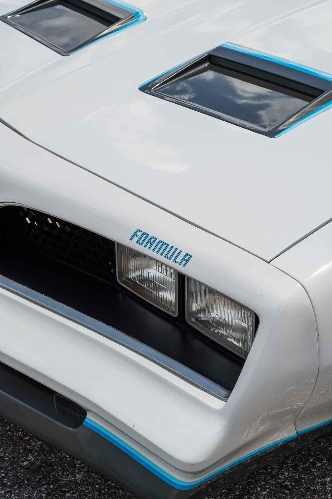 Pontiac-Firebird-1977-Coupe-33