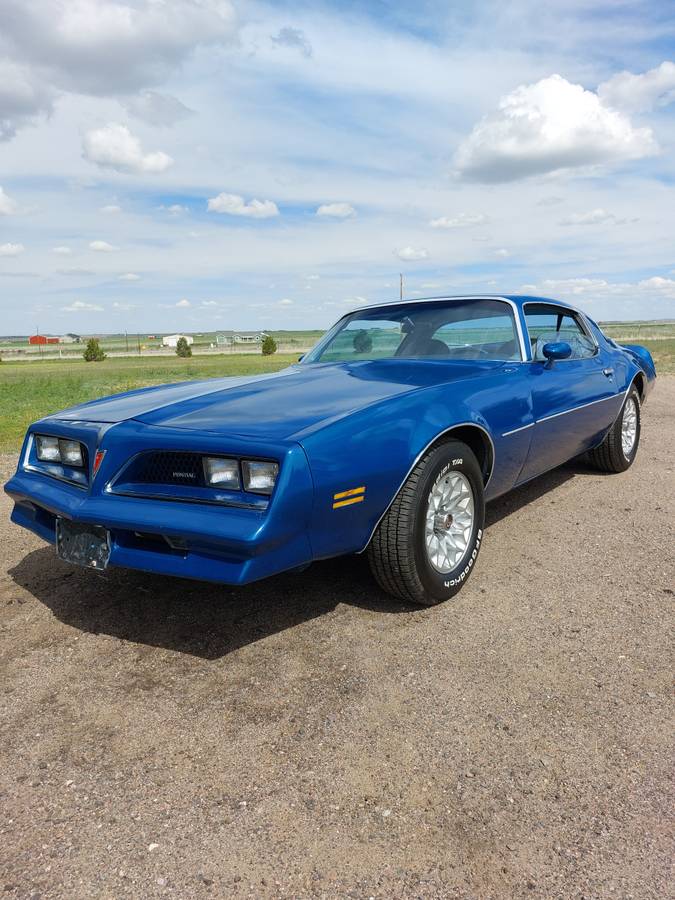 Pontiac-Firebird-1977-blue