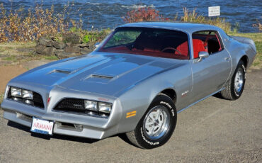 Pontiac-Firebird-1978-Coupe-2