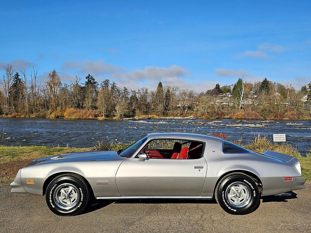 Pontiac-Firebird-1978-Coupe-3