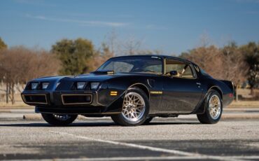 Pontiac-Firebird-1980-2D-Coupe-1