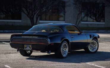 Pontiac-Firebird-1980-2D-Coupe-10