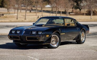 Pontiac-Firebird-1980-2D-Coupe-2